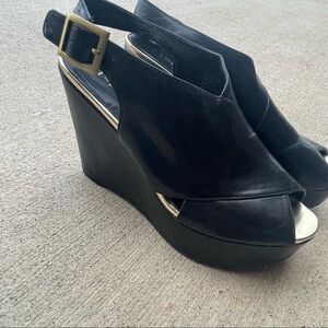 Black Wedges